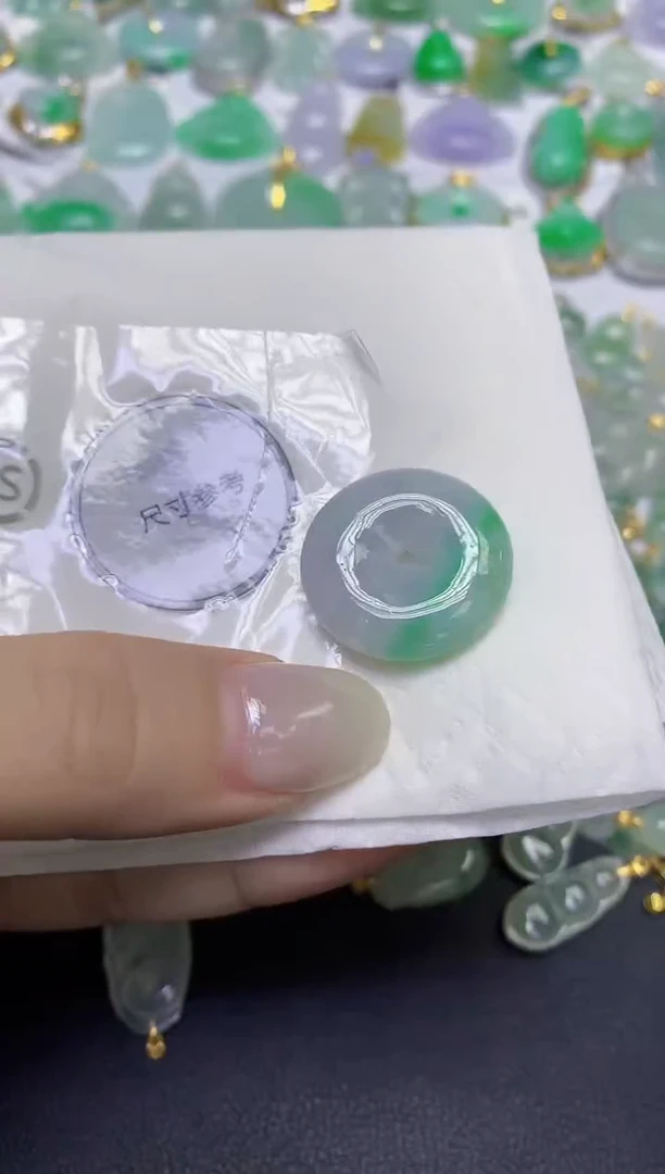 颈饰未镶嵌翡翠天然缅甸翡翠A货百元以上9元证书费自理