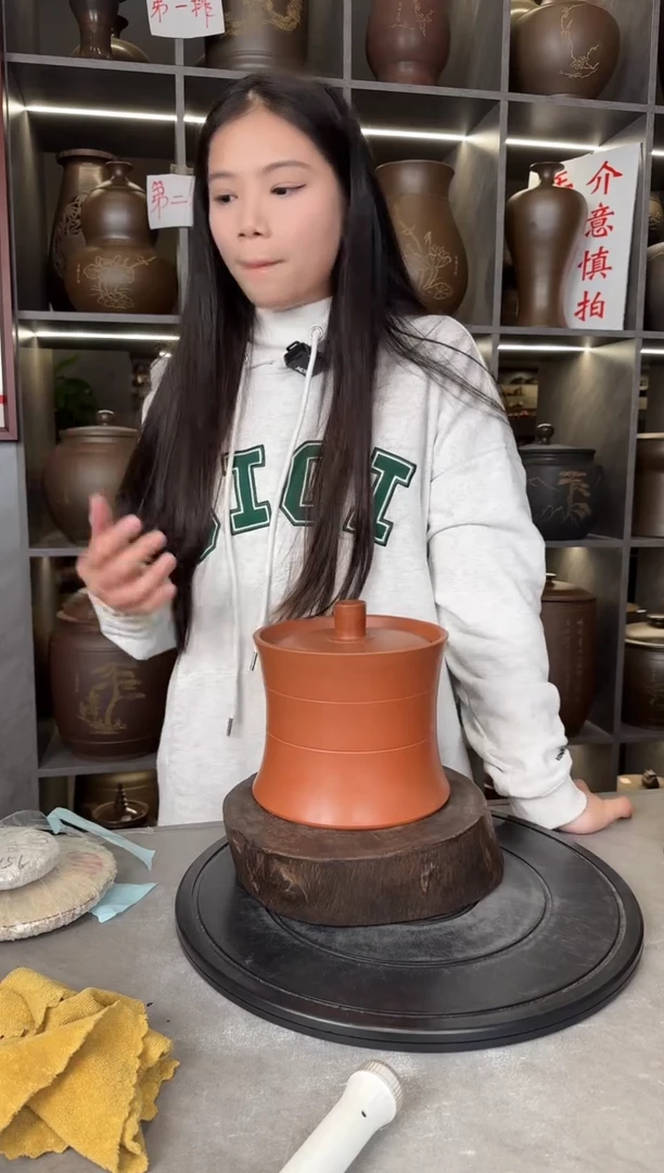 【闪购商品】本陶手作坭兴陶1.5斤装茶叶罐手工痕迹