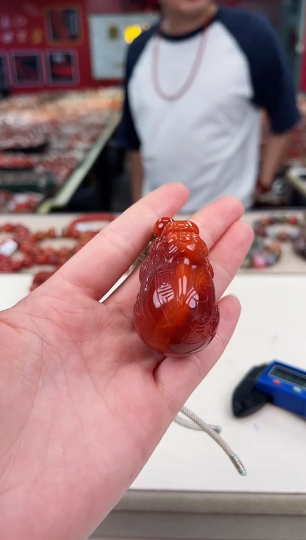 未镶嵌貔貅手把件南红玛瑙（多样式发其一）