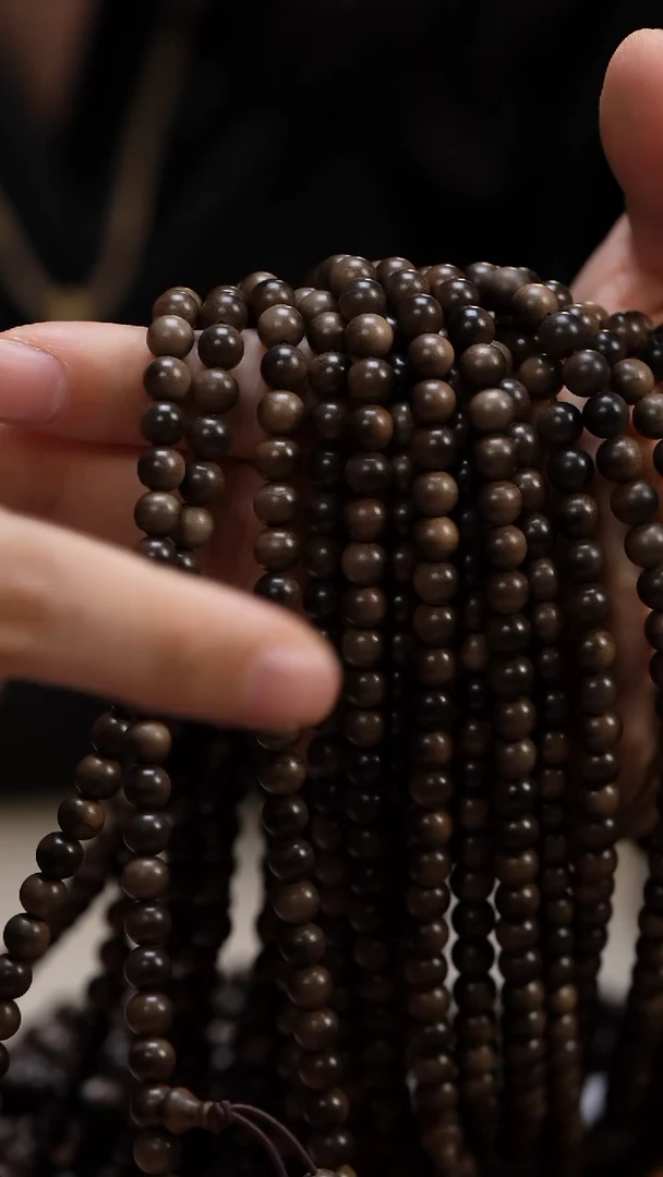 檀香木手串/手链阴沉老山檀香0.6圆珠多圈108颗留疤