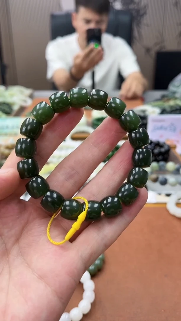 手链未镶嵌和田玉两***她12