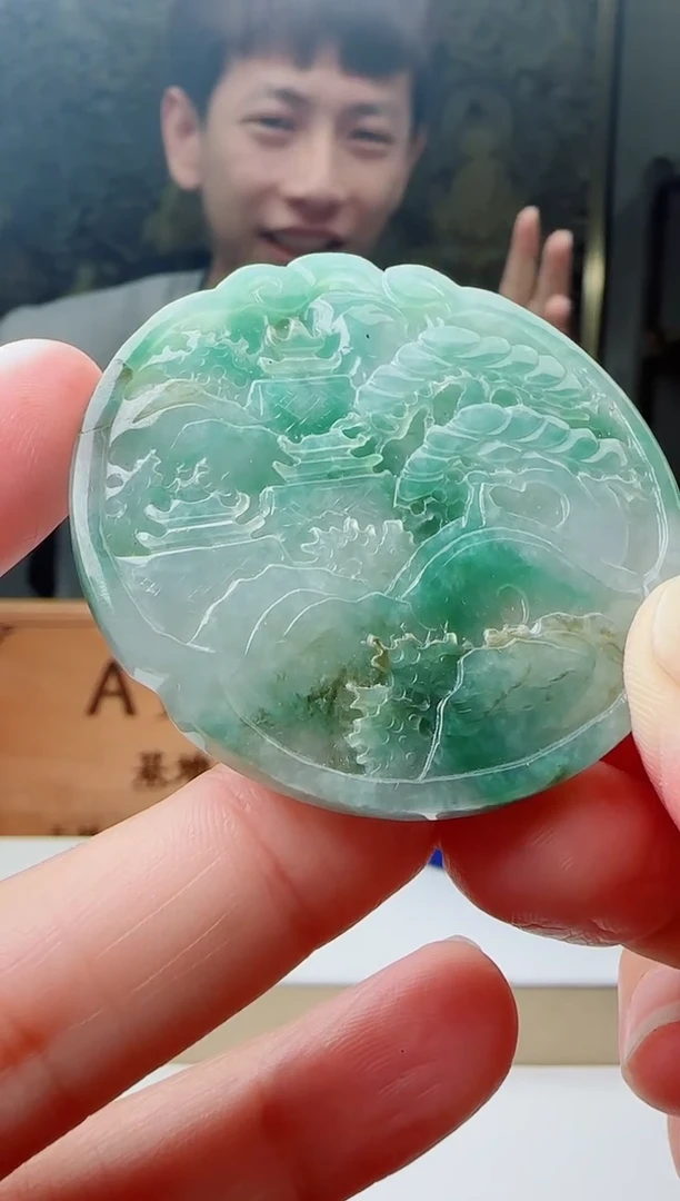 【闪购商品】翡翠颈饰未镶嵌11111111