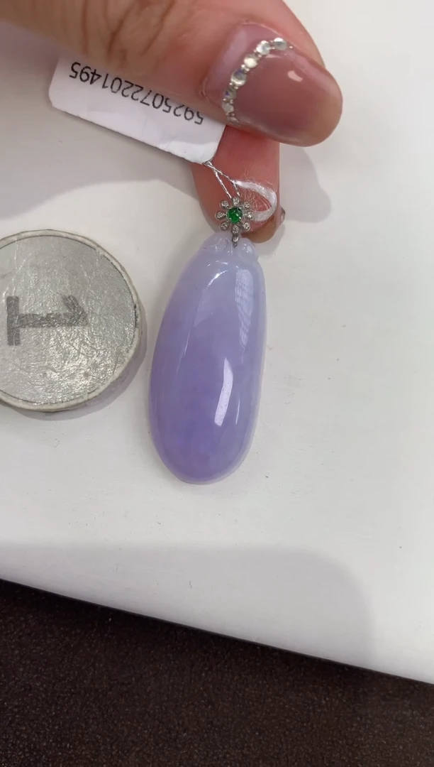 颈饰18K金镶嵌翡翠天然缅甸a货翡翠