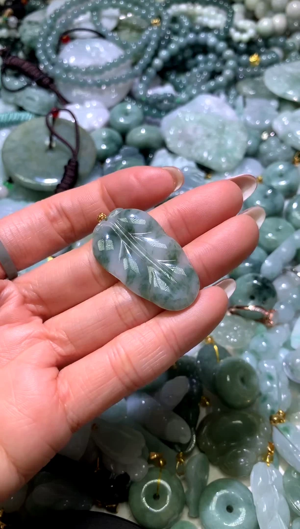 吊坠(不含链)未镶嵌翡翠1