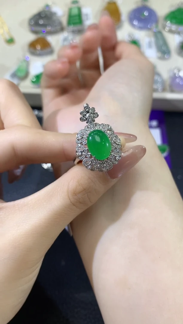 翡翠戒指18K金镶嵌Z92