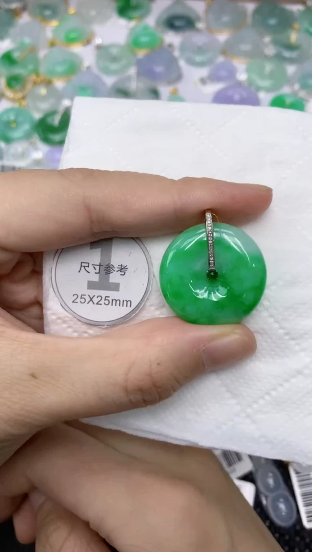 颈饰18K金镶嵌翡翠11111111