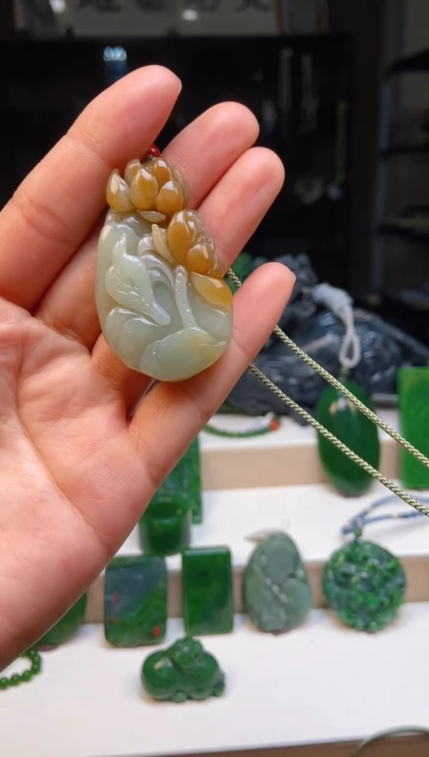 【闪购商品】和田玉挂件未镶嵌1