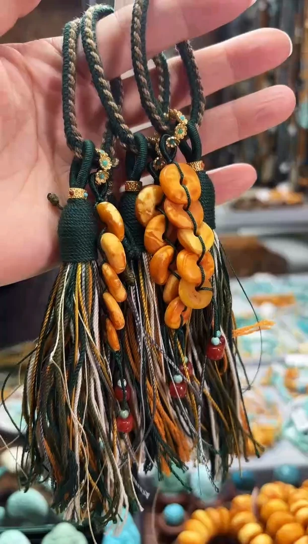 【闪购商品】琥珀裸石未镶嵌微瑕包挂多样发其一