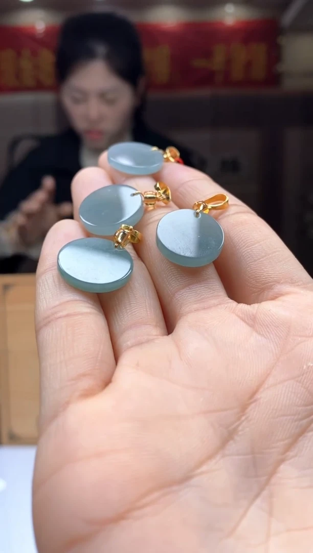 【闪购商品】定制翡翠未镶嵌多样性发货【只发一件】 *s2