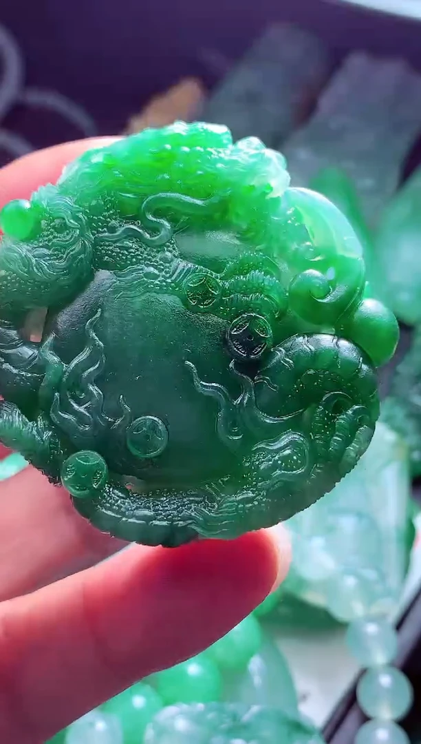 未镶嵌定制翡翠黎**?翡翠毛货定制