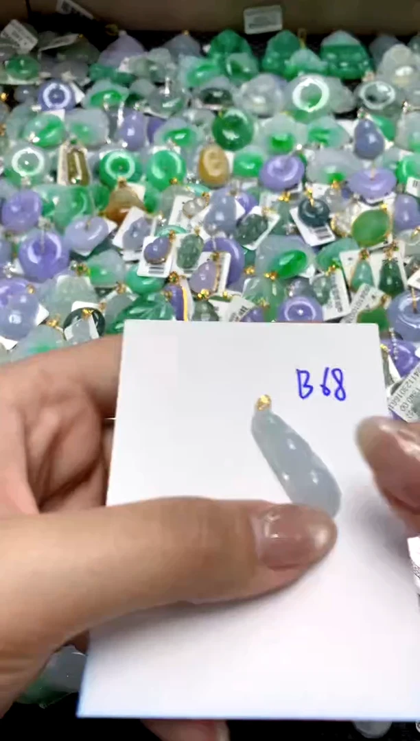 【闪购商品】翡翠颈饰18K金镶嵌1111111111111111