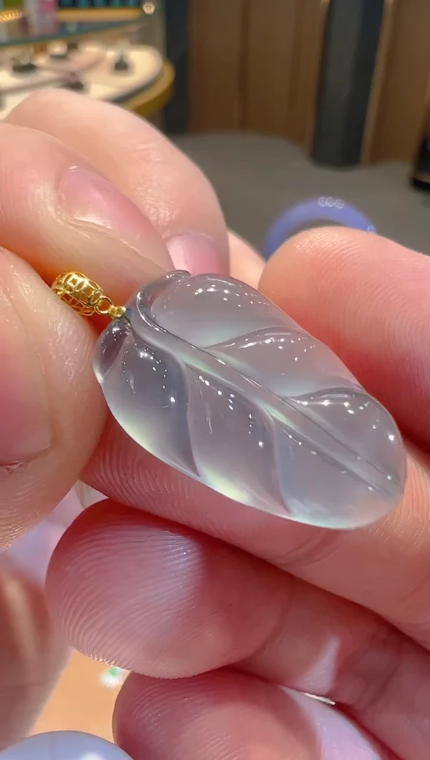 【闪购商品】翡翠吊坠(不含链)18K金镶嵌多样性发一件