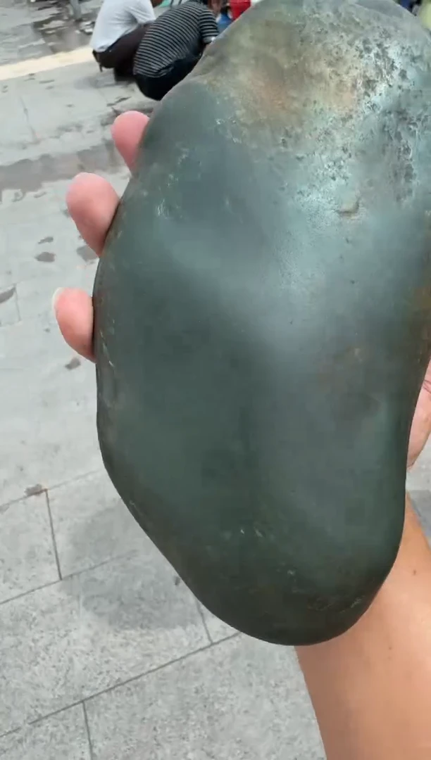 未镶嵌和田玉（糖玉）挂件和田玉