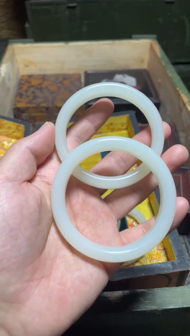 【闪购商品】手镯两件一起给
