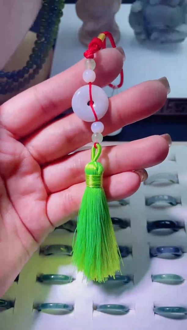 【闪购商品】翡翠颈饰未镶嵌天然翡翠A货挂件
