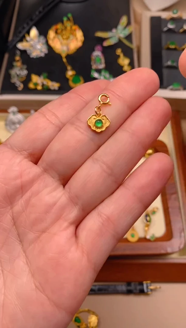 【闪购商品】翡翠吊坠(不含链)银S925镶嵌如意