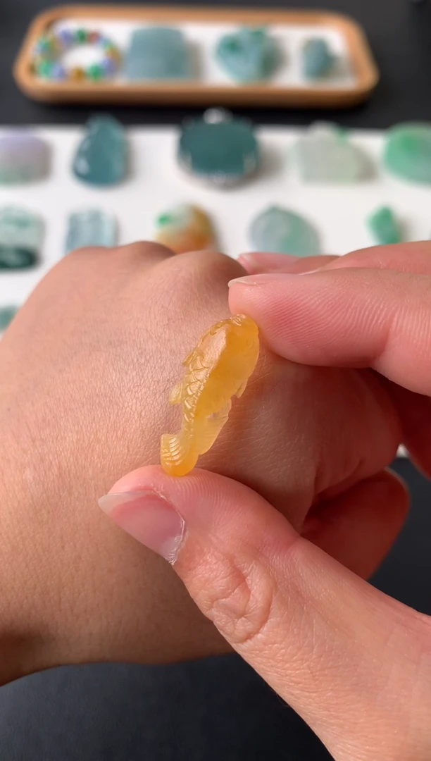 未镶嵌定制翡翠