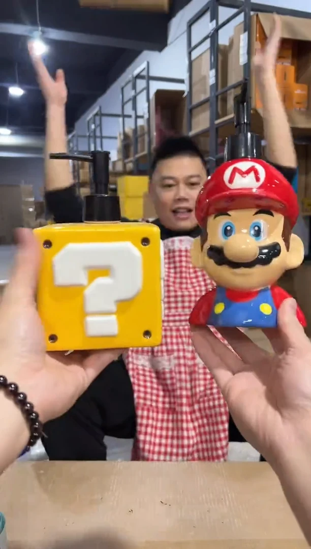 【闪购商品】杯b款马里奥按压瓶加问号按压瓶