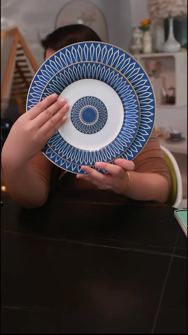 瓷··光辉蓝平盘大小盘各一E53