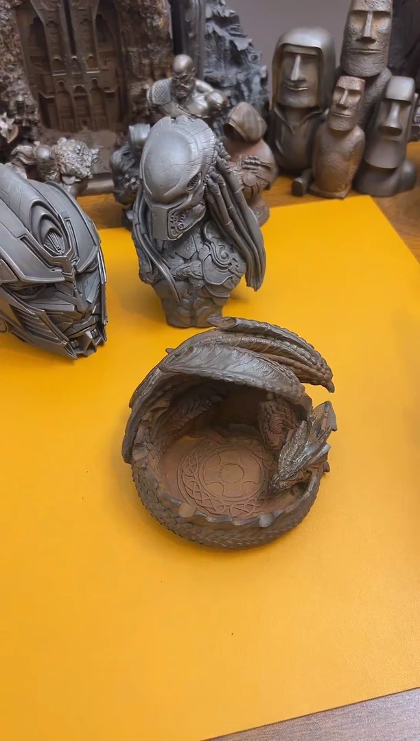 金属实心铁艺--龙型烟灰缸