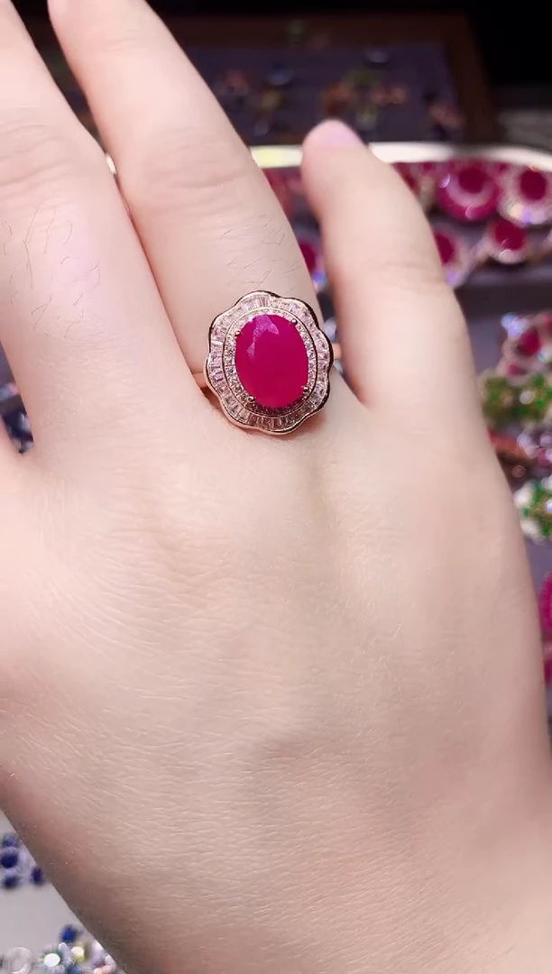 银S925镶嵌戒指红宝石....