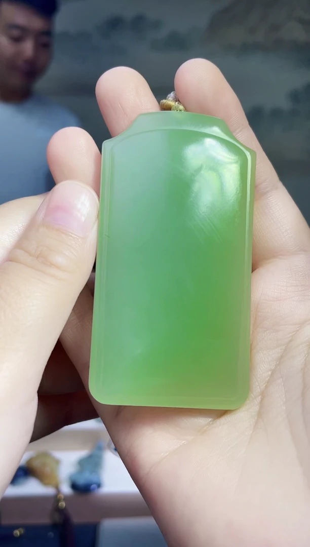 和田玉未镶嵌颈饰1