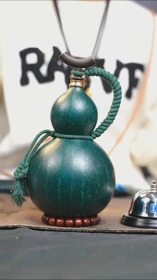 【闪购商品】XT176大漆酒葫芦不包手串及旋转底座