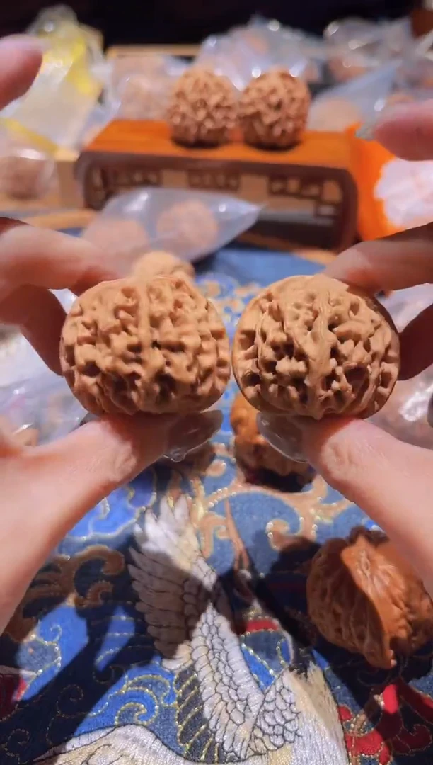 把件文玩核桃066秦闷