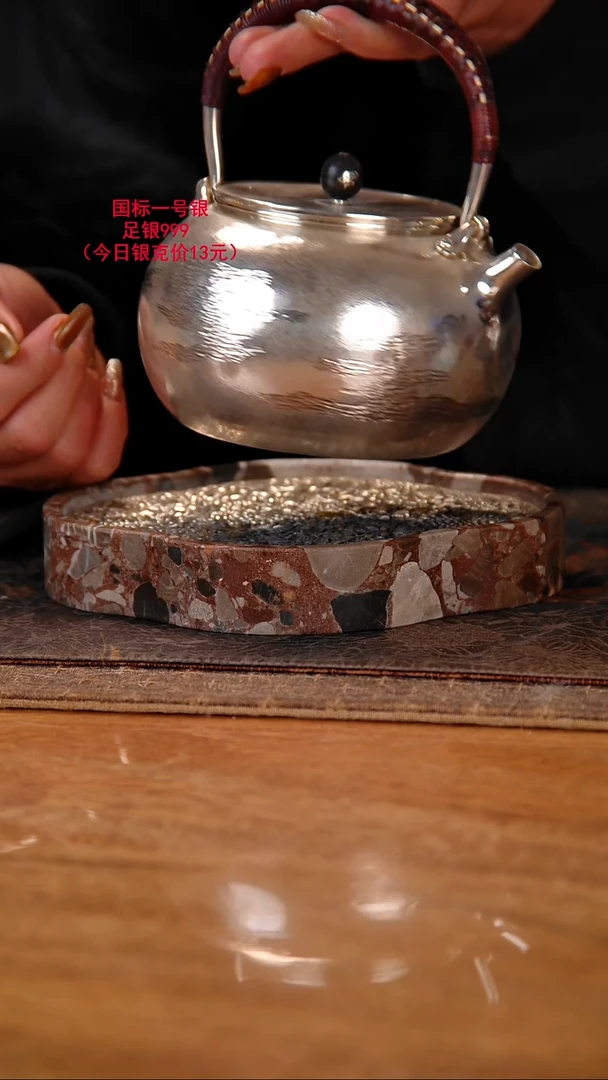 季*盛唐工坊 足银999 手工烧水壶