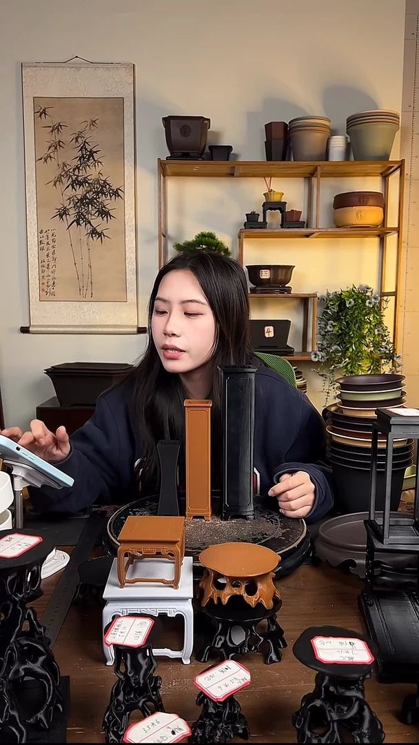 6.6*24有沿签筒3黑2棕+5.2*18.9有沿签筒1黑1棕+4*12束腰签筒2只