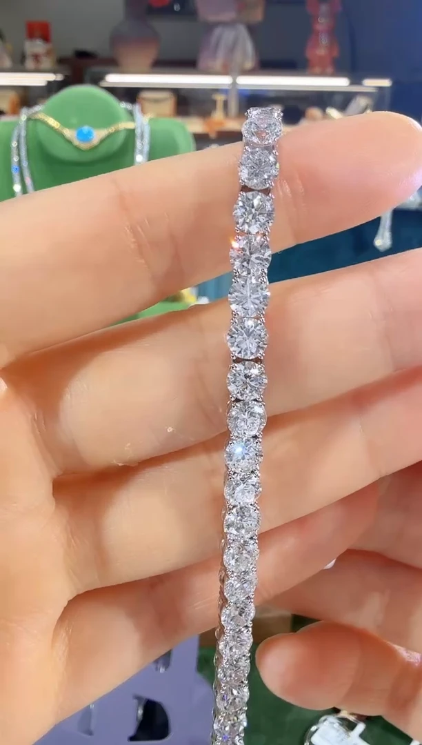 18K金镶嵌实验室培育钻石手链