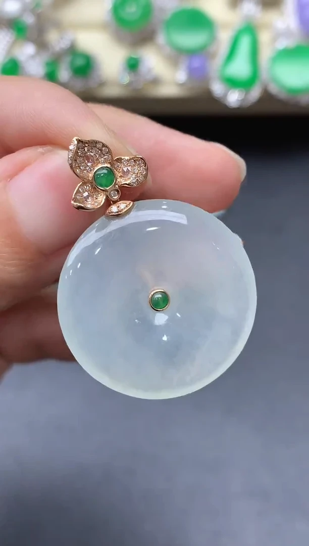 颈饰18K金镶嵌翡翠446-中国好珍宝