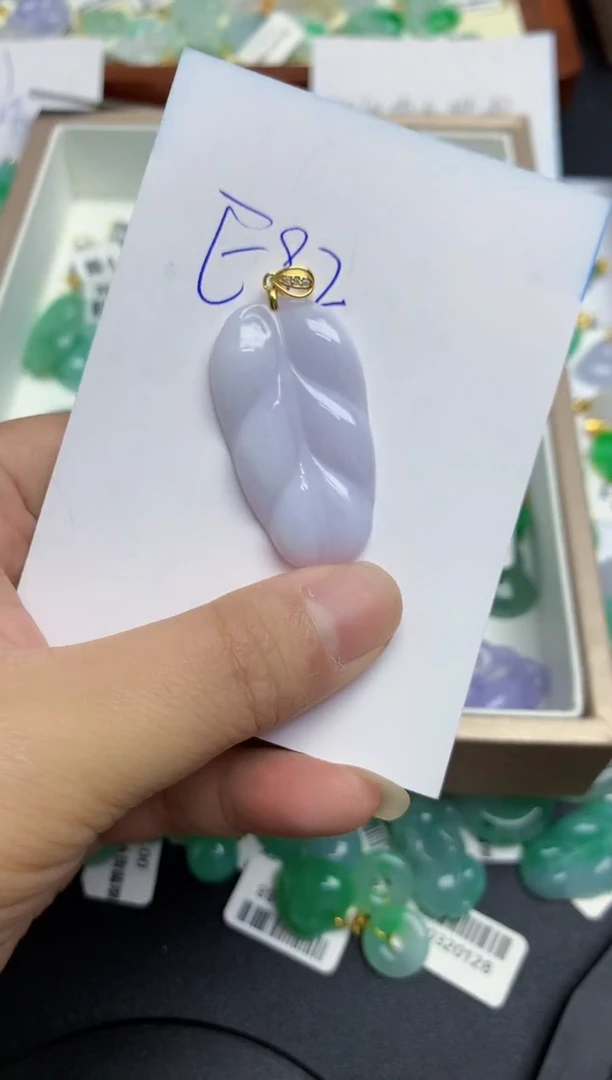 翡翠未镶嵌颈饰11111111