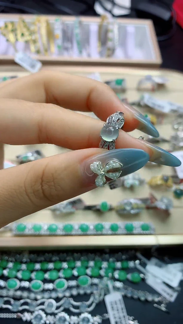 翡翠戒指银S925镶嵌翡翠 蛋面 银S925镶嵌