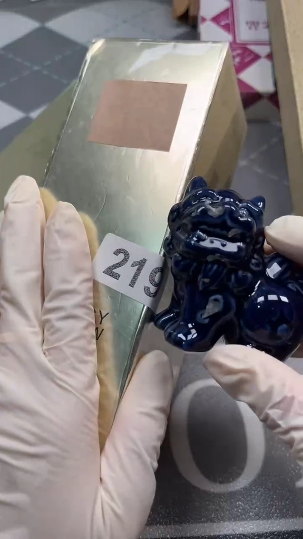 瓷片陶瓷如图所示周边 露珠