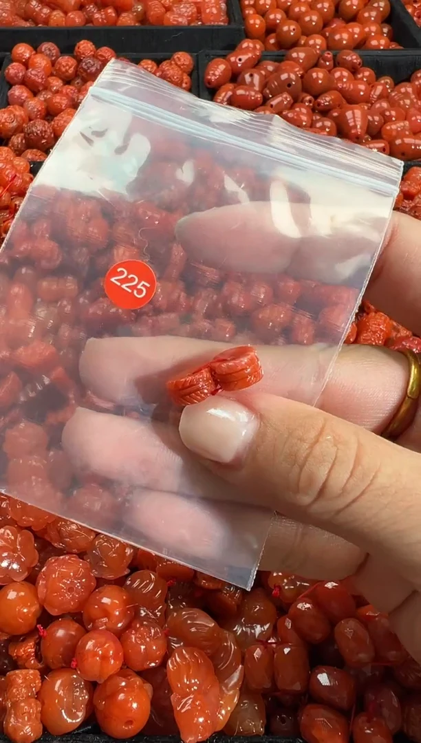 颈饰未镶嵌南红玛瑙11