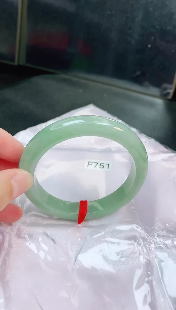 翡翠手镯未镶嵌缅甸天然A货手镯