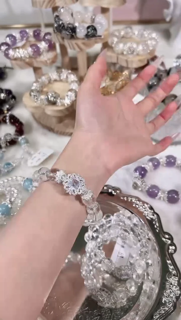 【闪购商品】水晶手链未镶嵌天然水晶默认微瑕 多样性发货发其一