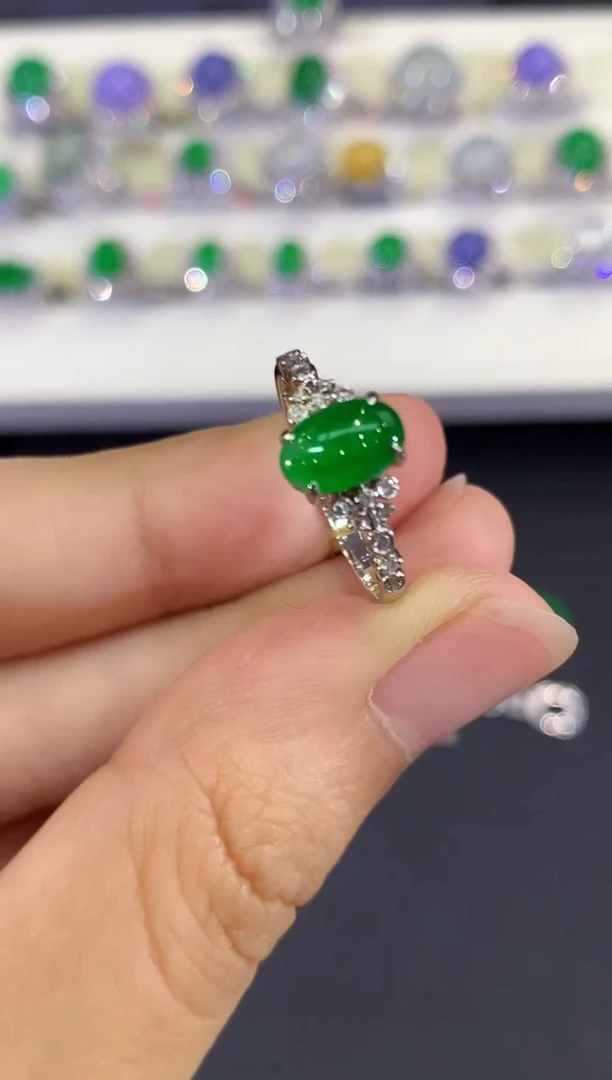 18K金镶嵌戒指翡翠B73