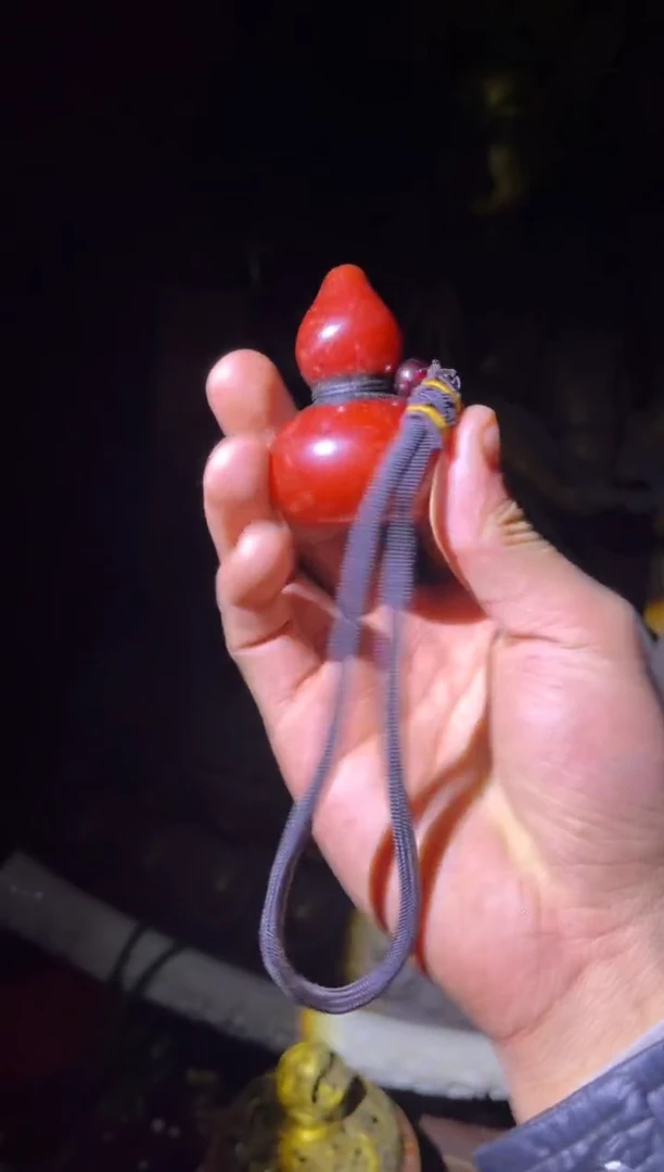 【闪购商品】蜜蜡裸石未镶嵌10旭旭旭旭旭旭旭旭