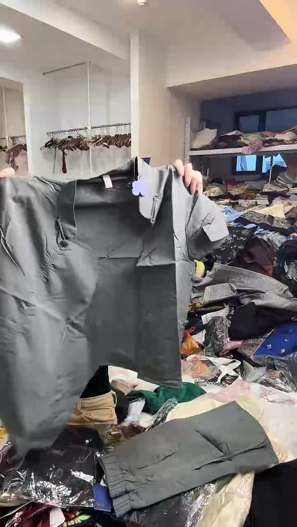 L码      110-120斤  一套