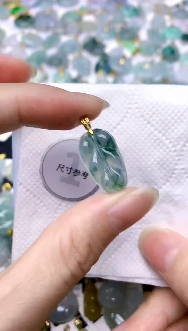 颈饰银S925镶嵌翡翠天然A货翡翠