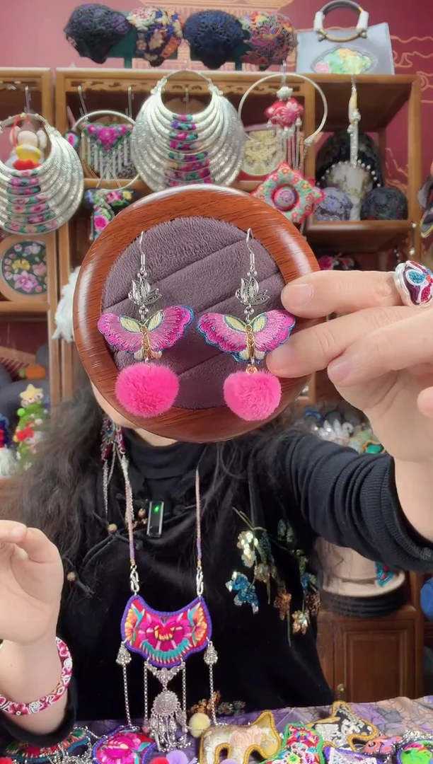 刺绣耳环114甜甜家