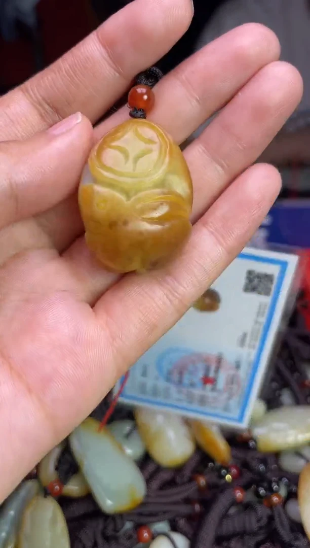 未镶嵌和田玉挂件1