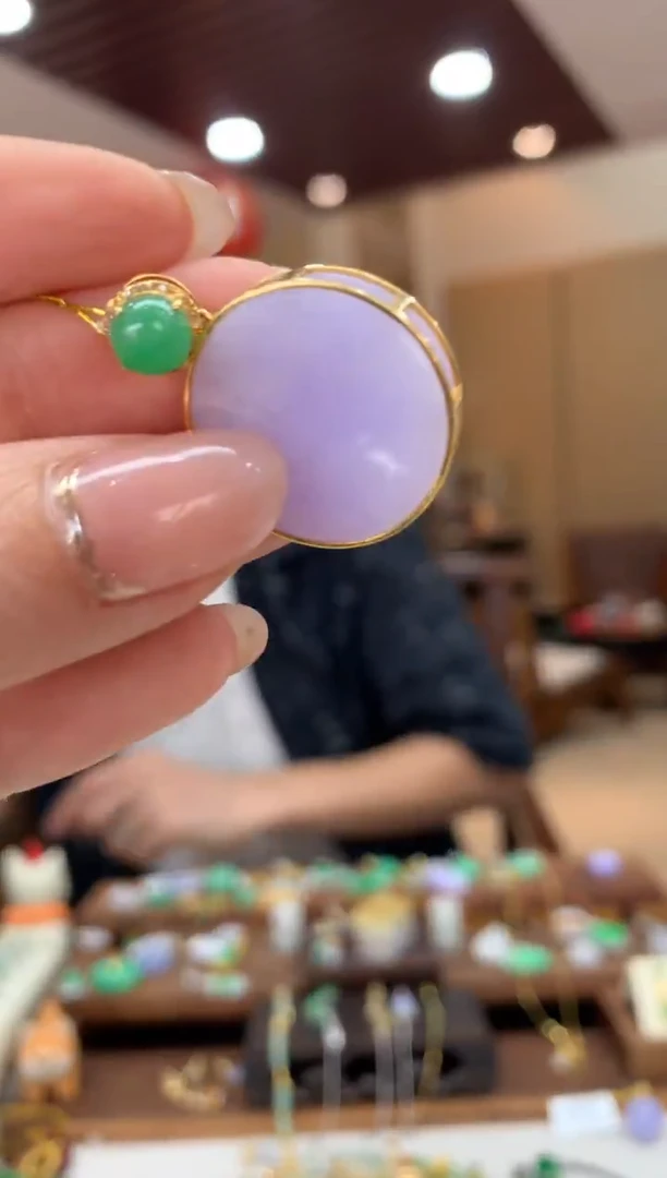 吊坠(不含链)18K金镶嵌翡翠圆牌