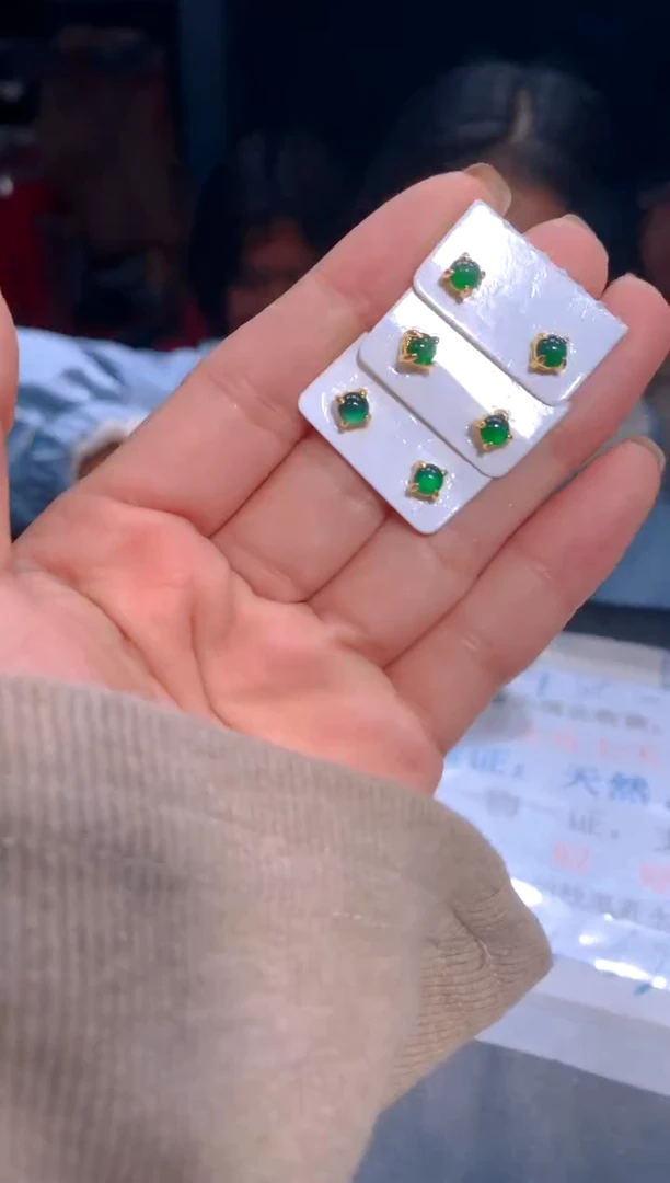 【闪购商品】定制翡翠未镶嵌5多样性发货（发其一）