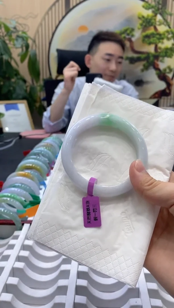 翡翠手镯未镶嵌00000005093