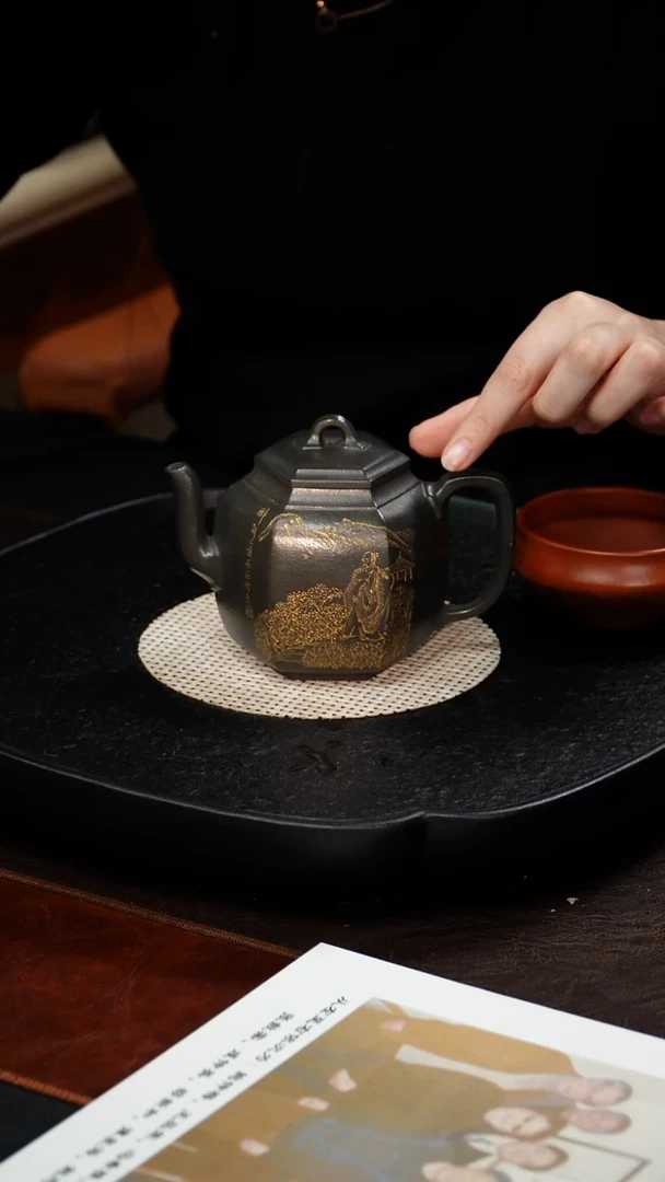 茶壶紫砂王品荣 六方宫灯34 老墨绿泥 370毫升