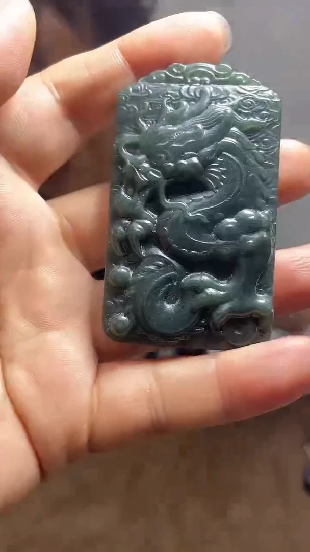 未镶嵌和田玉挂件1