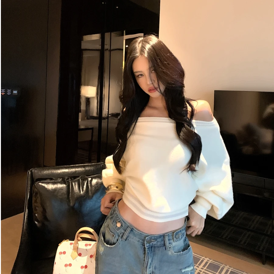 韩版通勤针织长袖一字肩修身短款毛针织衫白色气质显瘦外穿长裤女